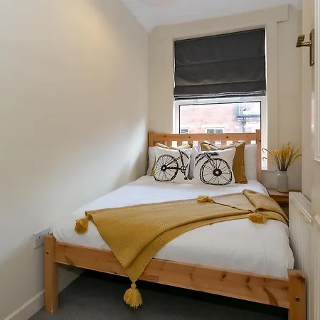 The Bs Cycle, 4 Bedroom, 2 Bathroom, House In Centre Appartement Harrogate