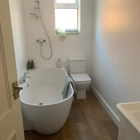 Apartman The Bs Cycle, 4 Bedroom, 2 Bathroom, House In Centre Harrogate